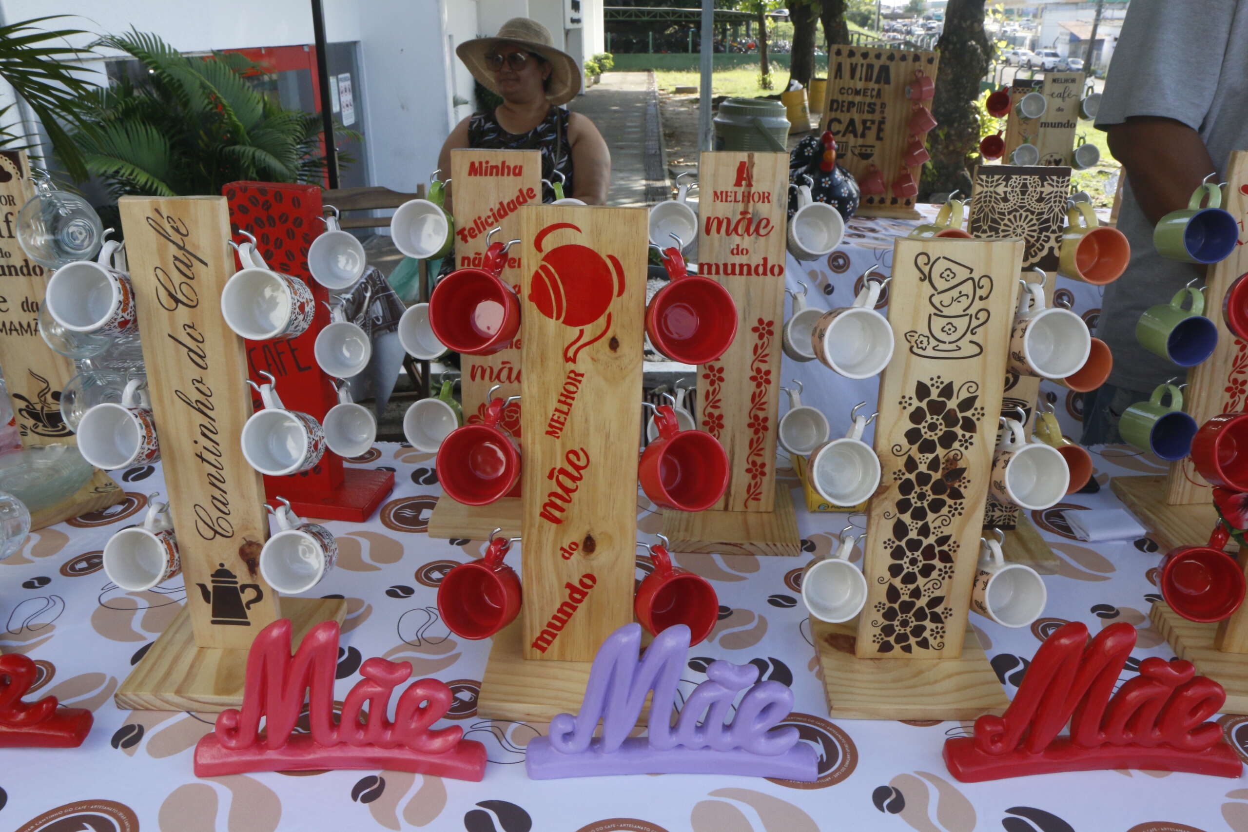 Ceasa-CE promove Feira Flor e Artesanato em homenagem às mães