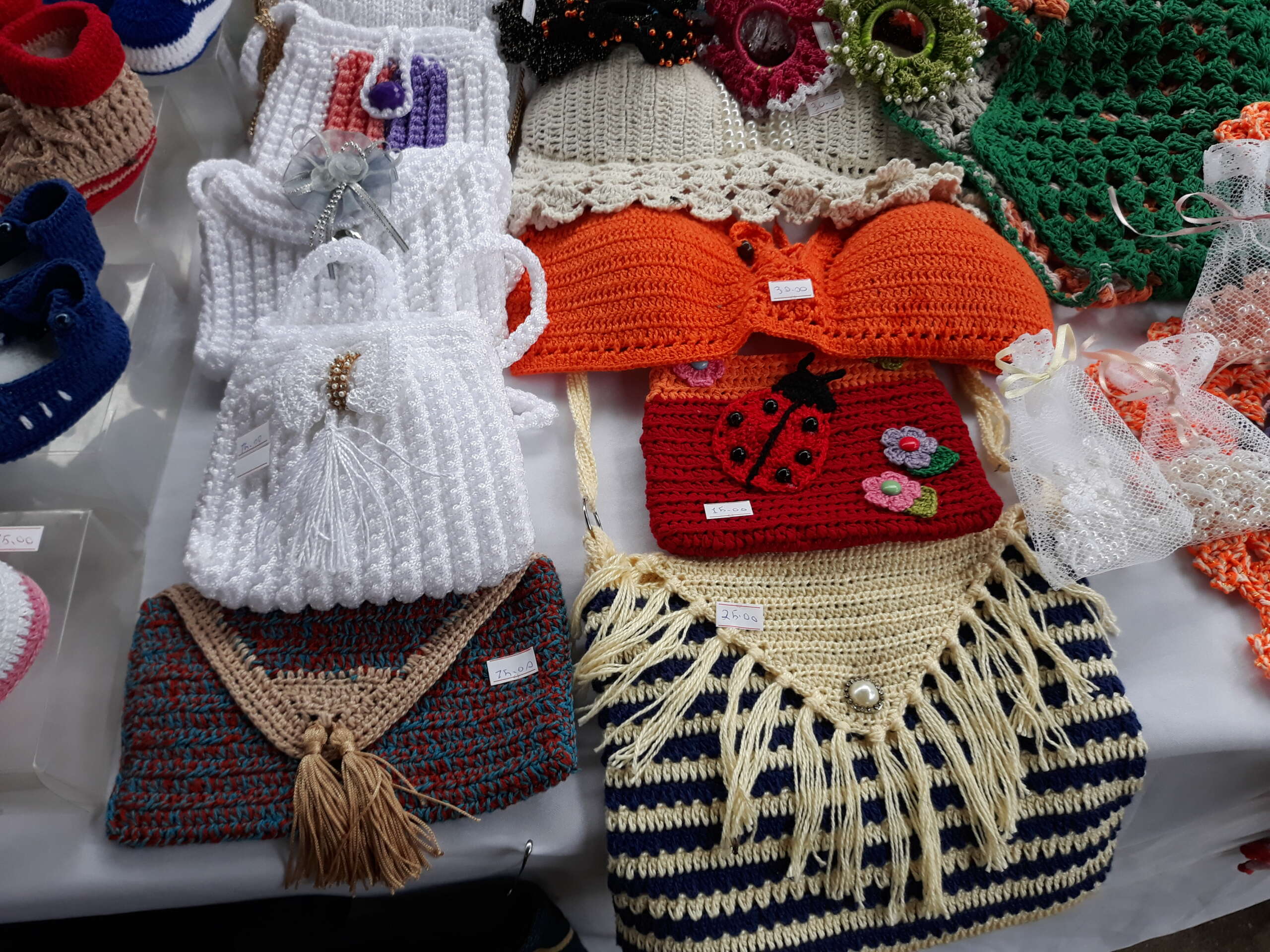 Feira Flor e Artesanato oferece opções de presentes para os namorados