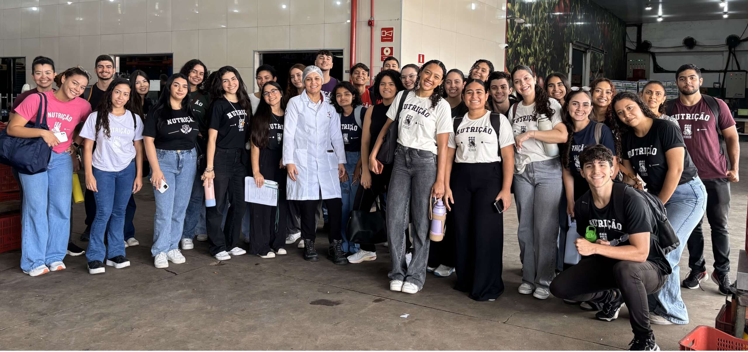 Ceasa-CE e Mais Nutrição recebem alunos da UECE para visita técnica